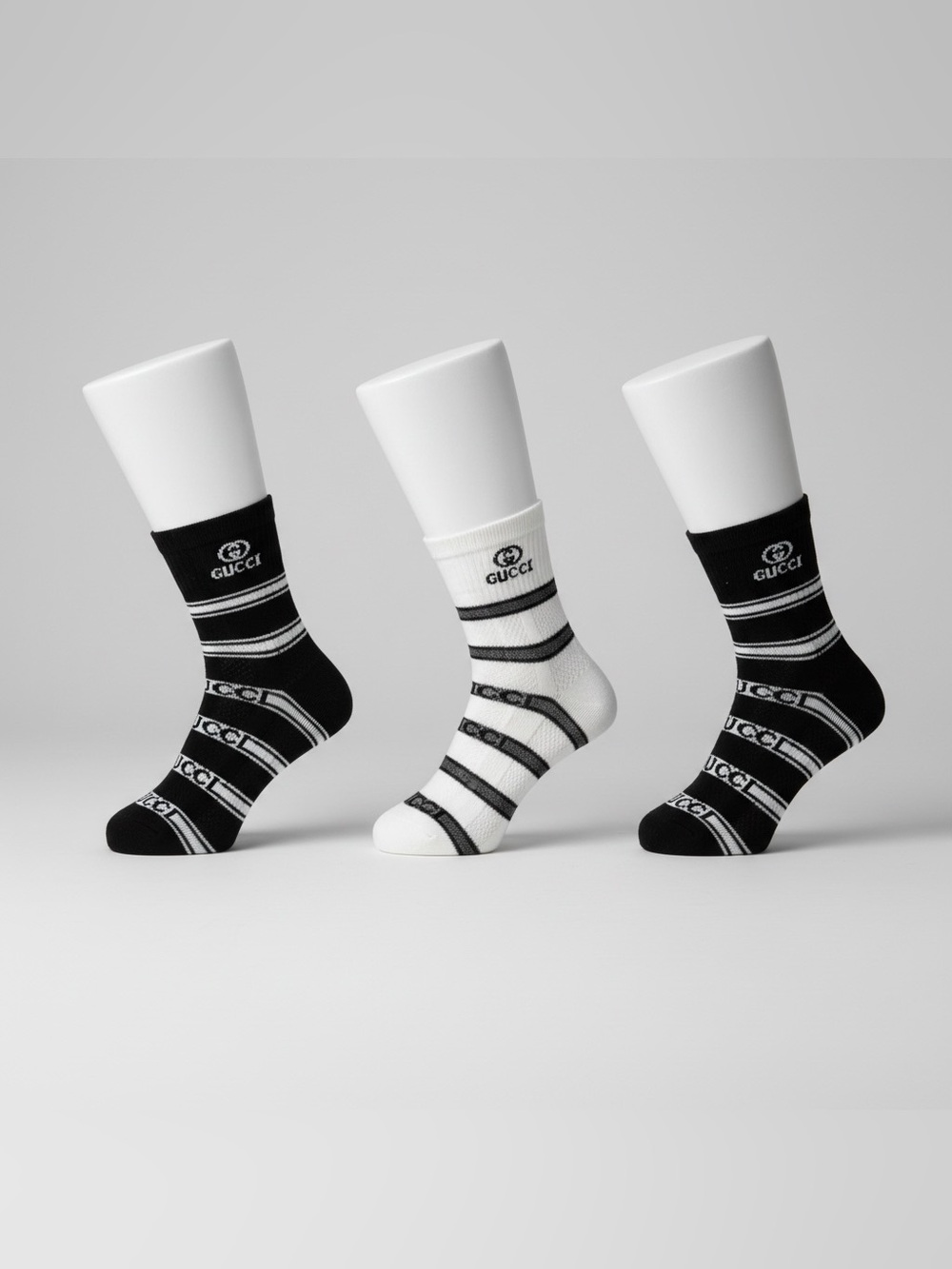 Designer 3 pairs Black and White Striped Logo ankle Socks small  medium New